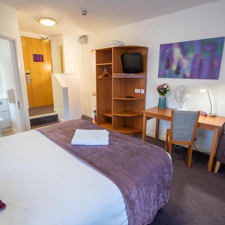 Redwings Lodge Solihull Ngoại thất bức ảnh